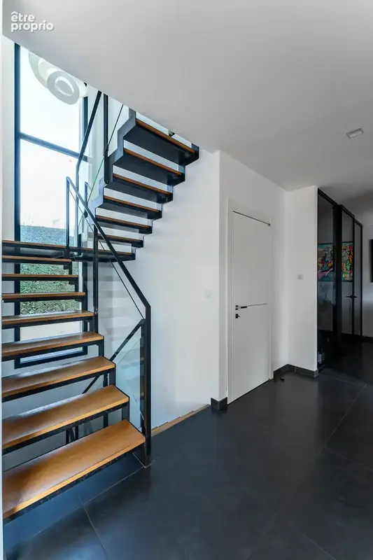 Maison contemporaine de 187m2 sur son terrain de 1000m2. - photo 5
