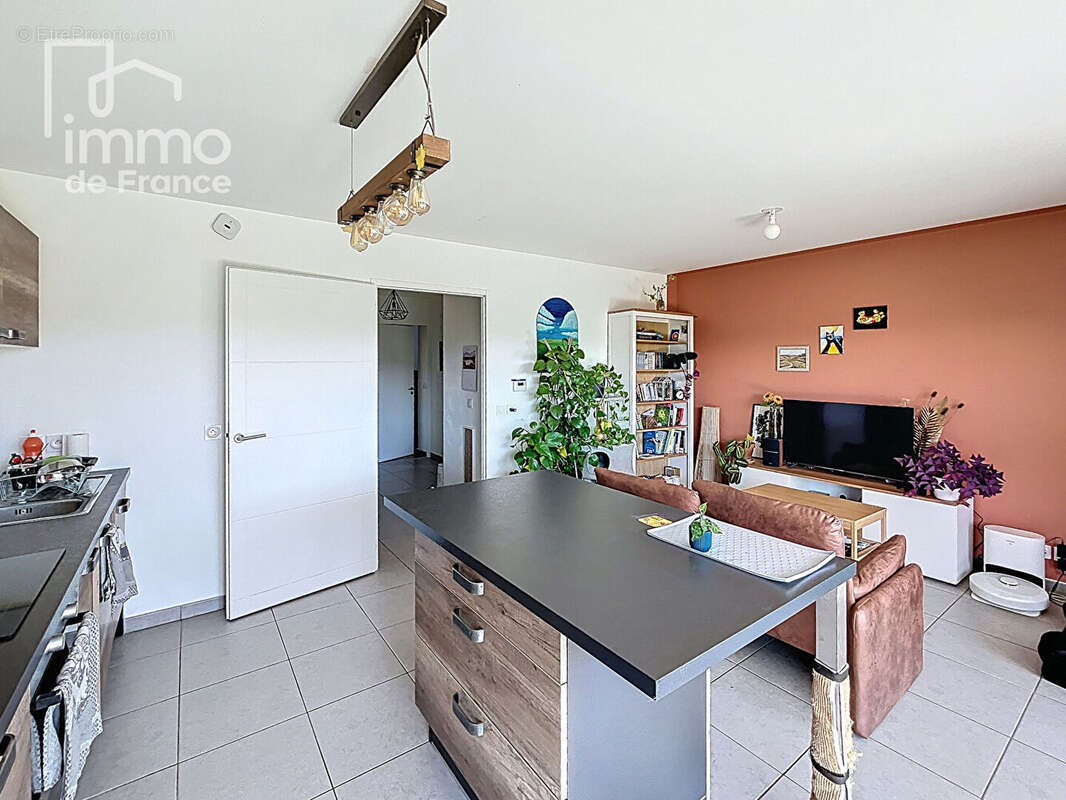 Appartement à VALLEIRY