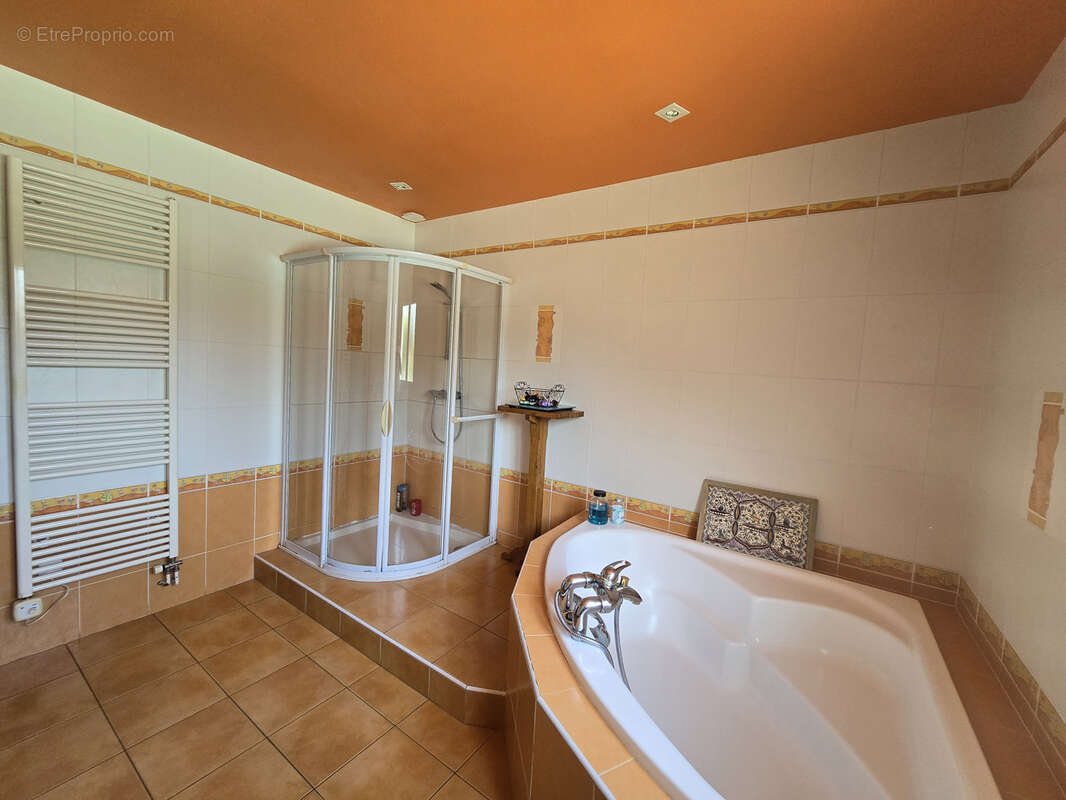 Maison à FLORENTIN
