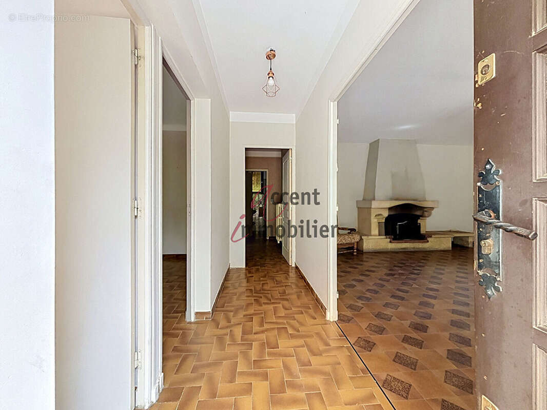EXCLUSIVITE Cavaillon :Maison 4 pièce(s) 107 m2 sur 1068 m² de terrain - photo 13