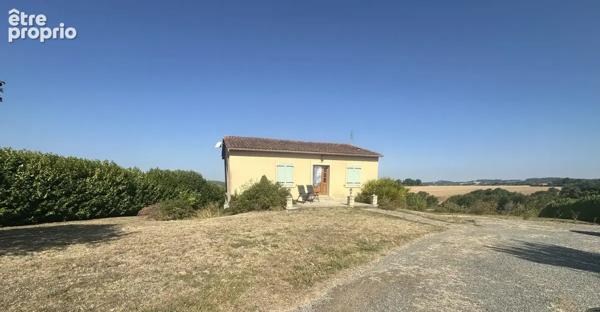 Maison à LES ESSARDS