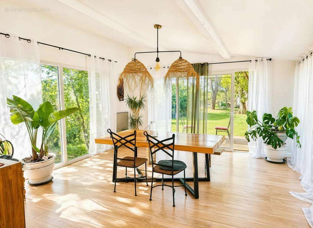 Maison à VIAS