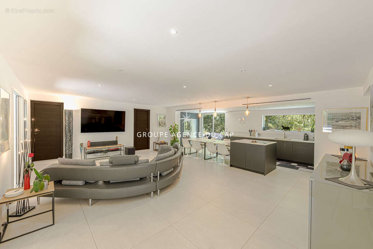 Appartement à SAINT-RAPHAEL