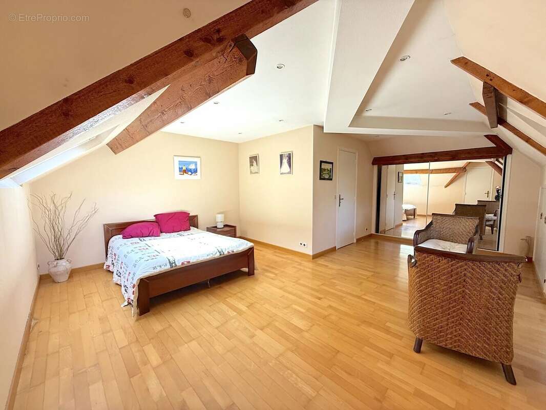 Maison à VILLECRESNES