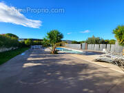 Maison à VIC-LA-GARDIOLE