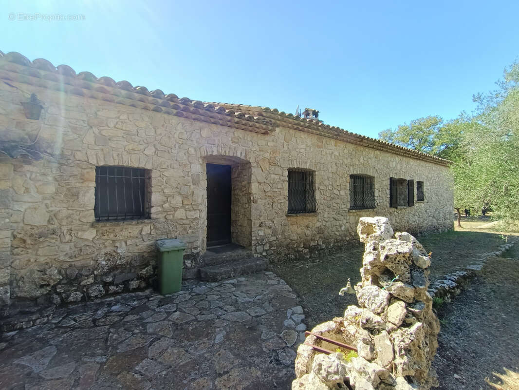 Maison à PEYMEINADE