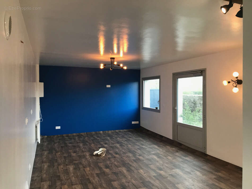 Commerce à PLOUESCAT