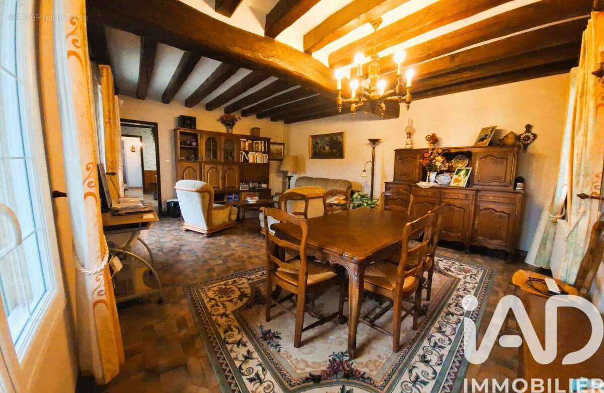 Photo 5 - Maison à MENILLES