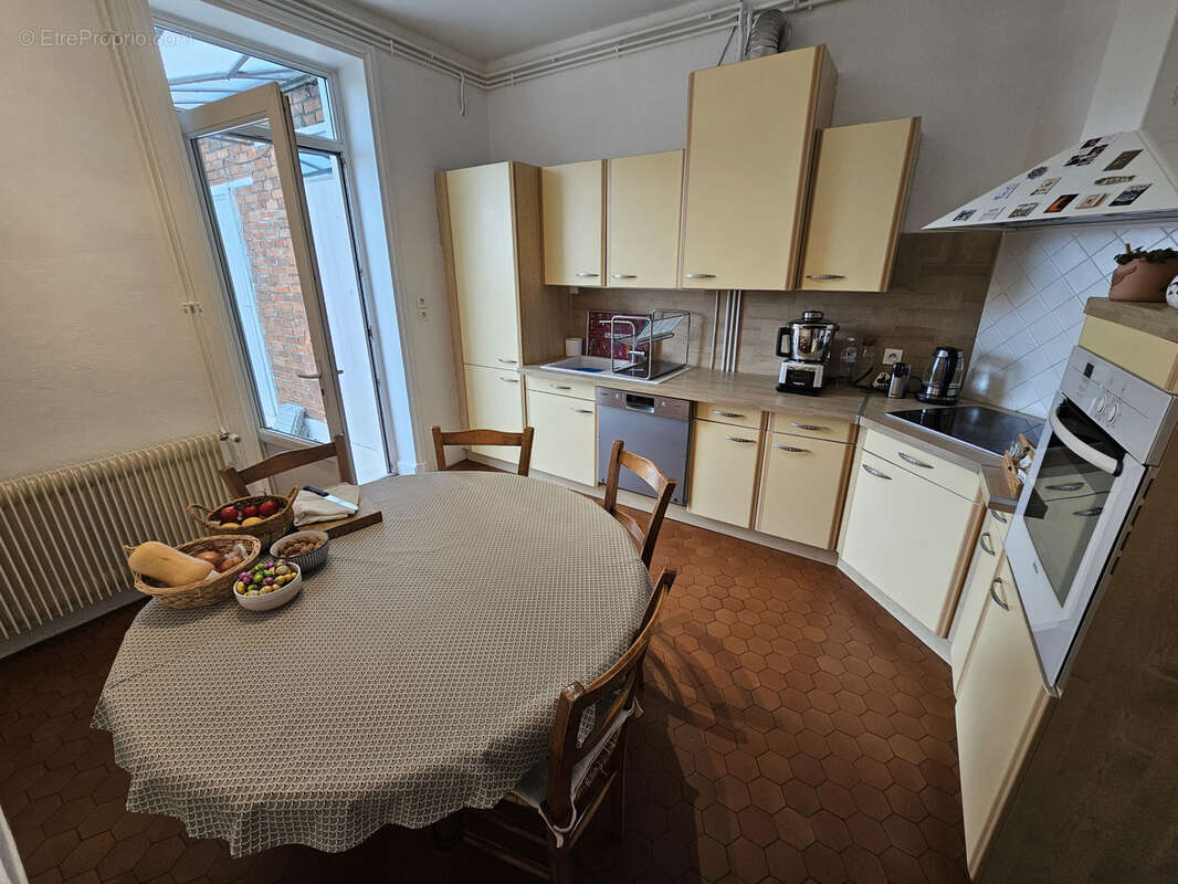 Appartement à LE COTEAU