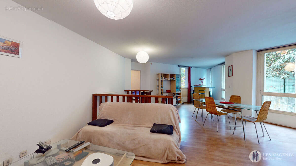 Appartement à SAINT-MARTIN-D'HERES