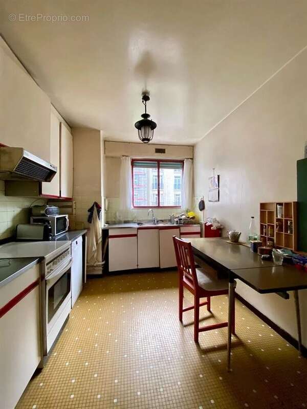 Appartement à PARIS-15E