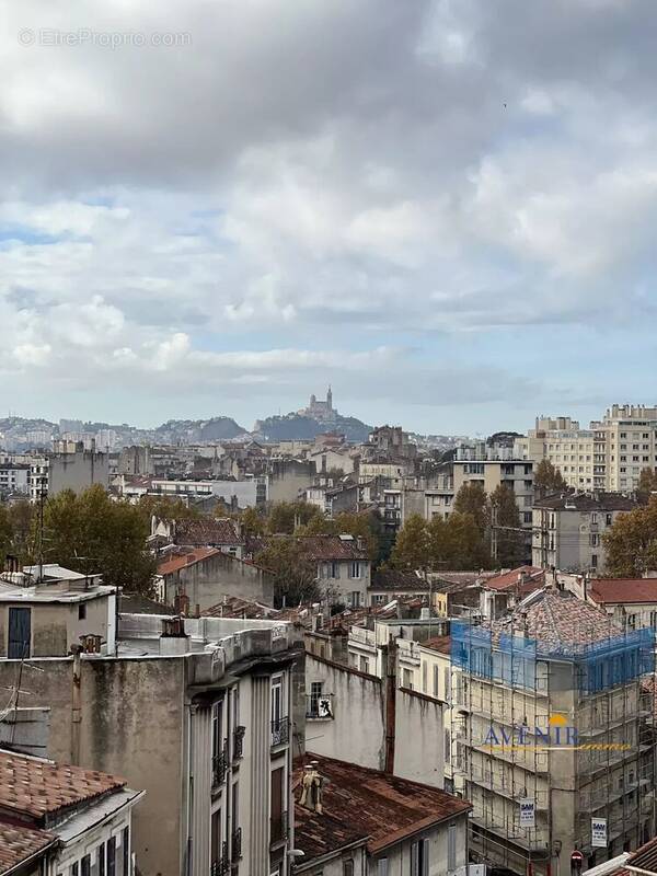 Appartement à MARSEILLE-4E