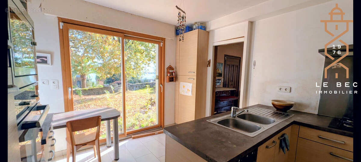 Maison à LARMOR-BADEN