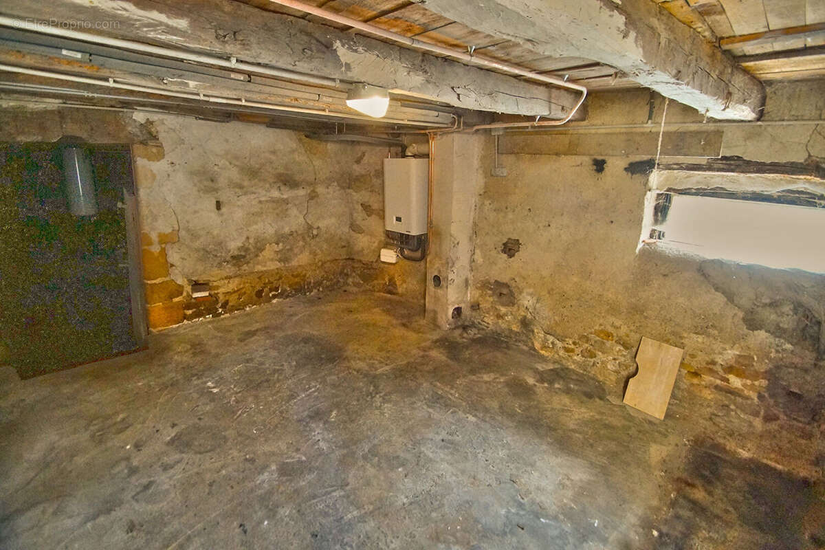 Maison à CHAZAY-D&#039;AZERGUES