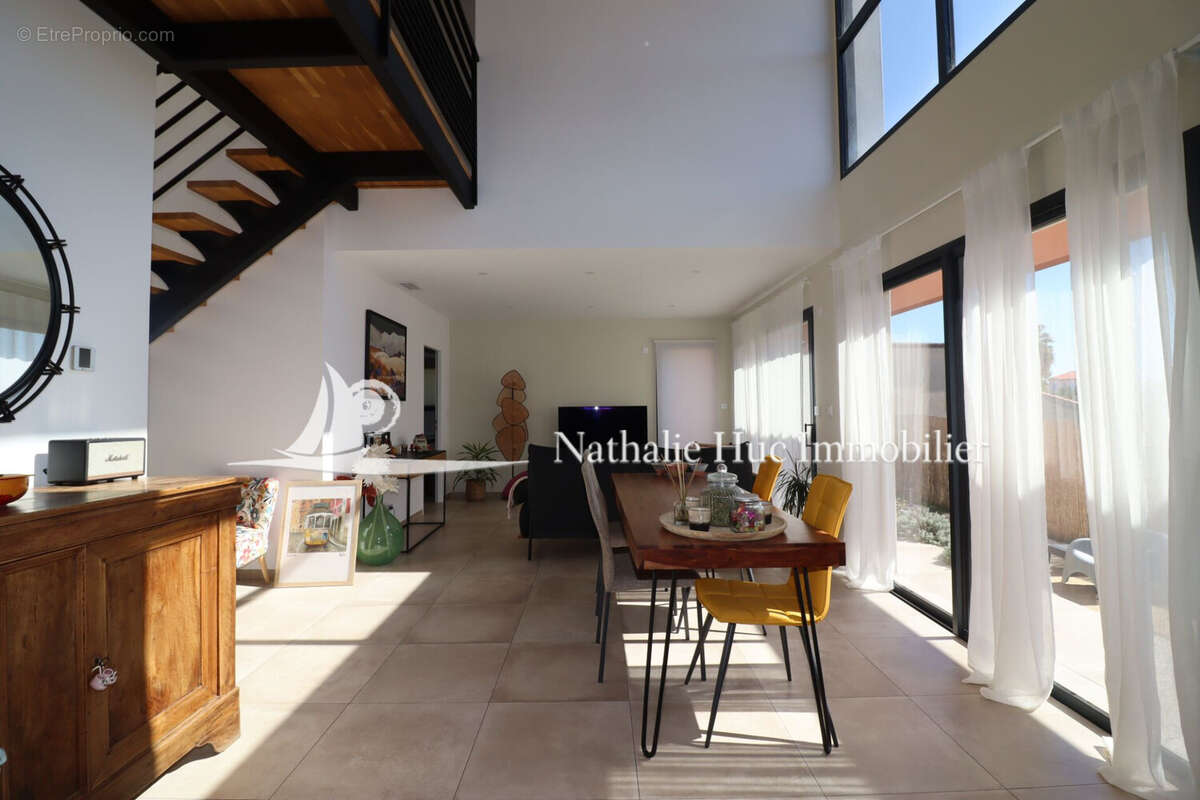 Maison à VILLELONGUE-DE-LA-SALANQUE