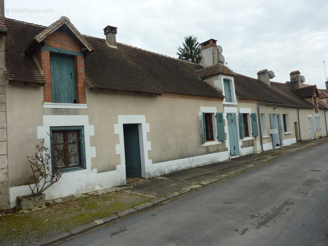 Maison à BRIGUEIL-LE-CHANTRE