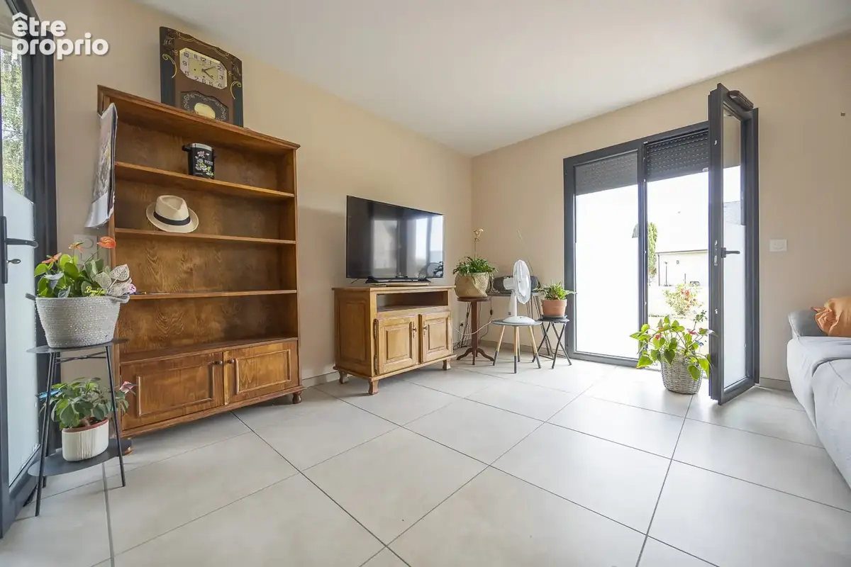 Maison 79 m² à Pleaux  - photo 9