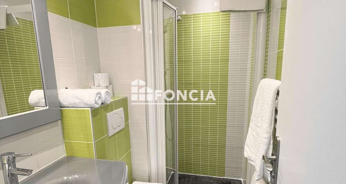 Appartement à VILLENEUVE-LOUBET