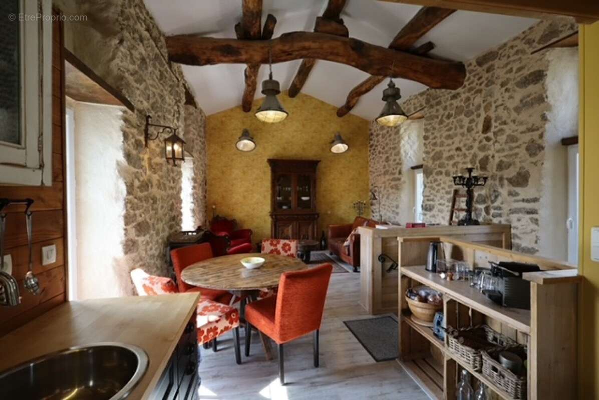 Maison à SUMENE