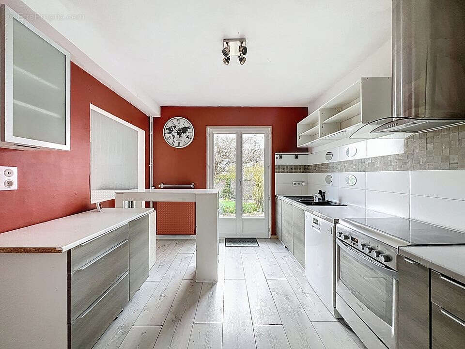 Charmante maison familiale de 101 m² à Saint-Ay - Secteur calme - photo 9