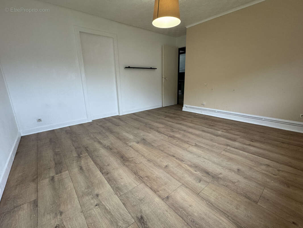 Appartement à REHON