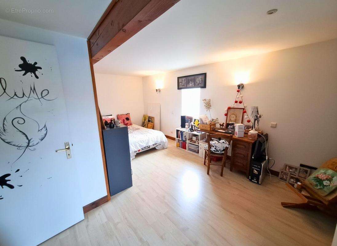 Maison en pierre à rafraichir - 2 chambres - jardin - photo 14