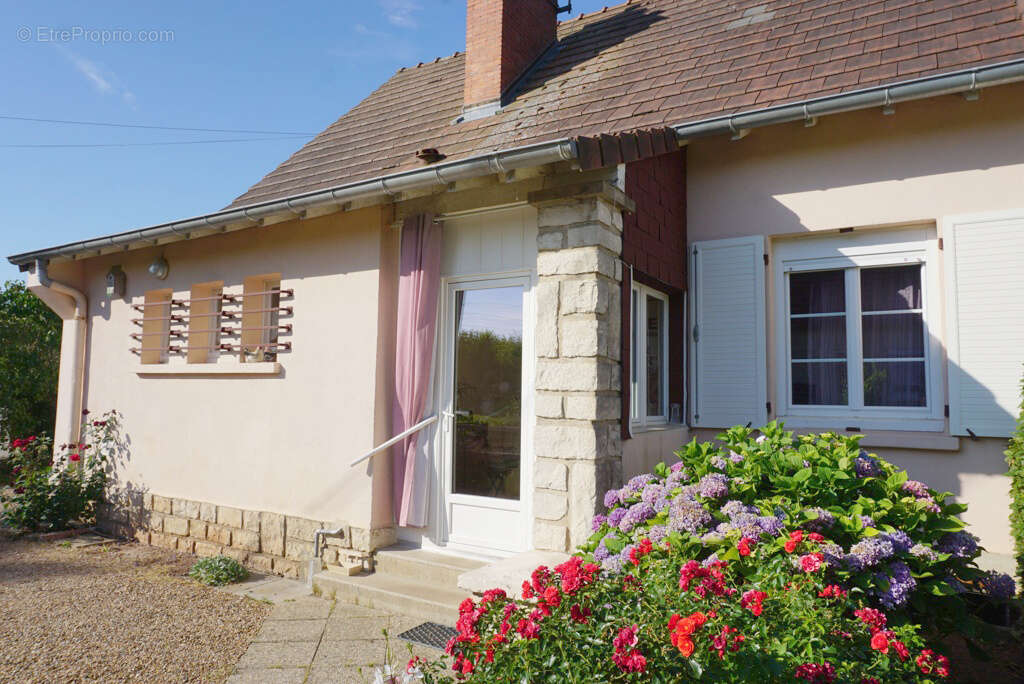 Maison à PARAY-LE-MONIAL