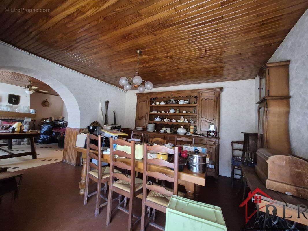 Maison à fort potentiel sur beau terrain - photo 15