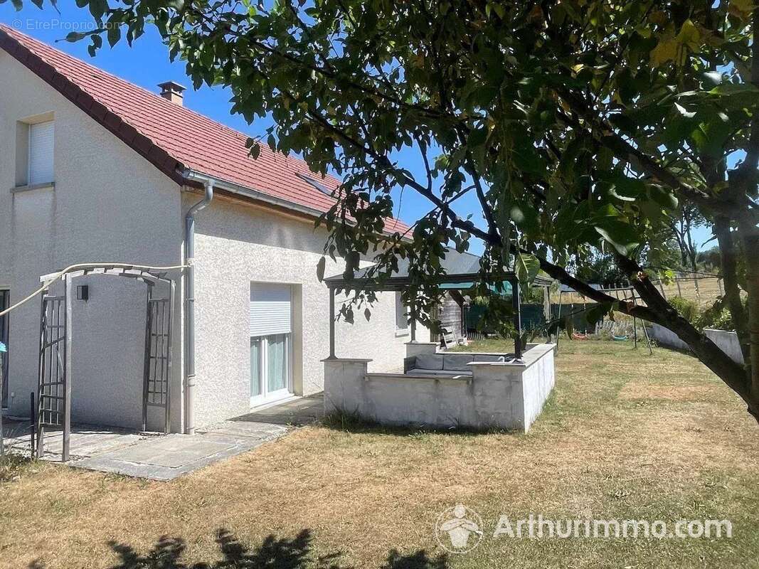 Vente Maison (25520) 399 000ï¿œ - photo 2