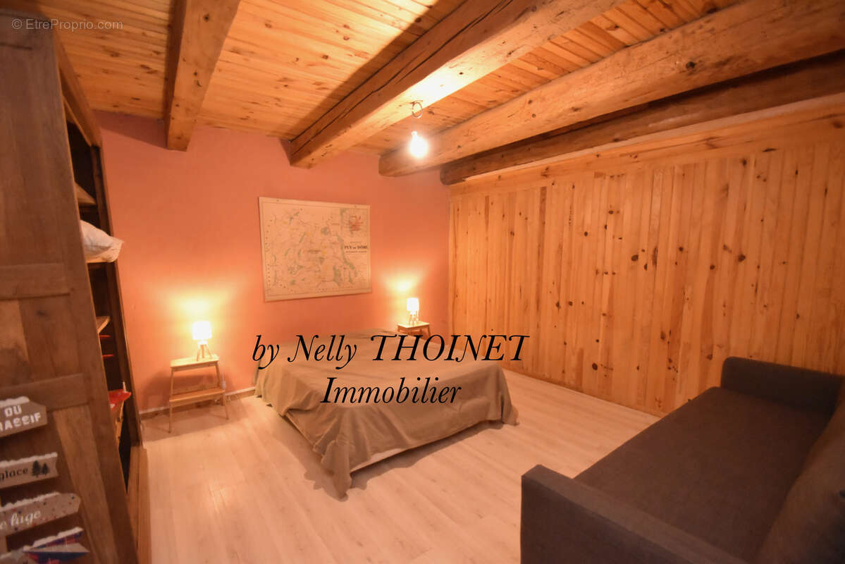 Maison à BESSE-ET-SAINT-ANASTAISE