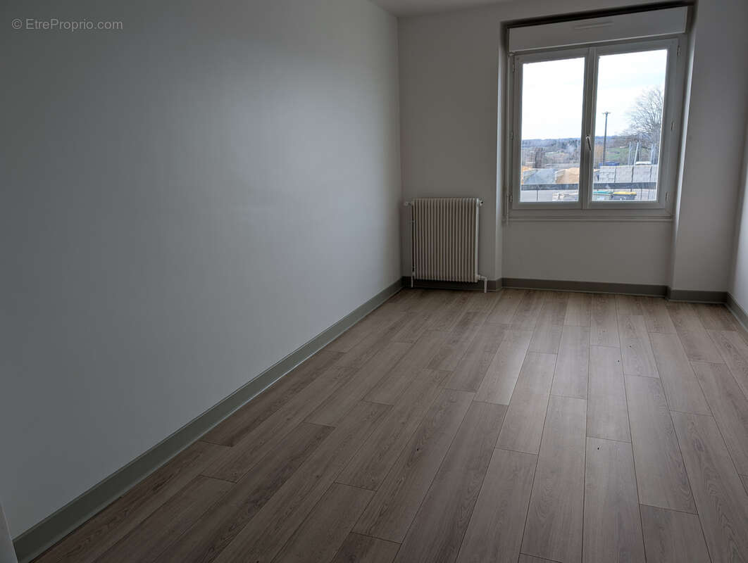 Appartement à LUBERSAC