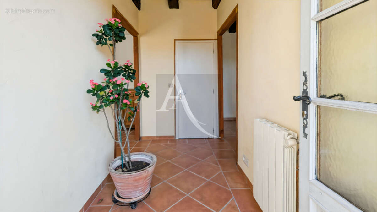 Maison à SAINT-FRONT-SUR-LEMANCE