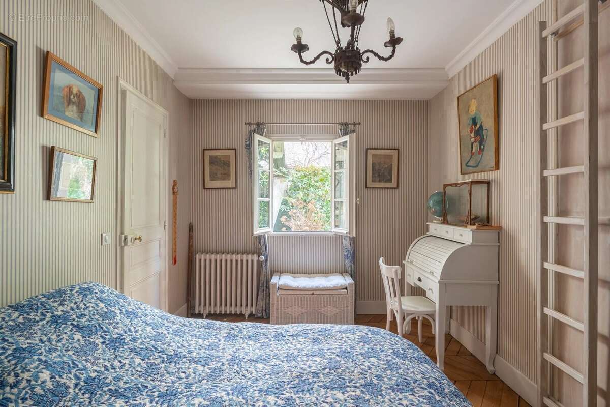 Appartement à PARIS-5E