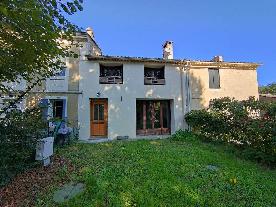 Maison à SAINT-SELVE