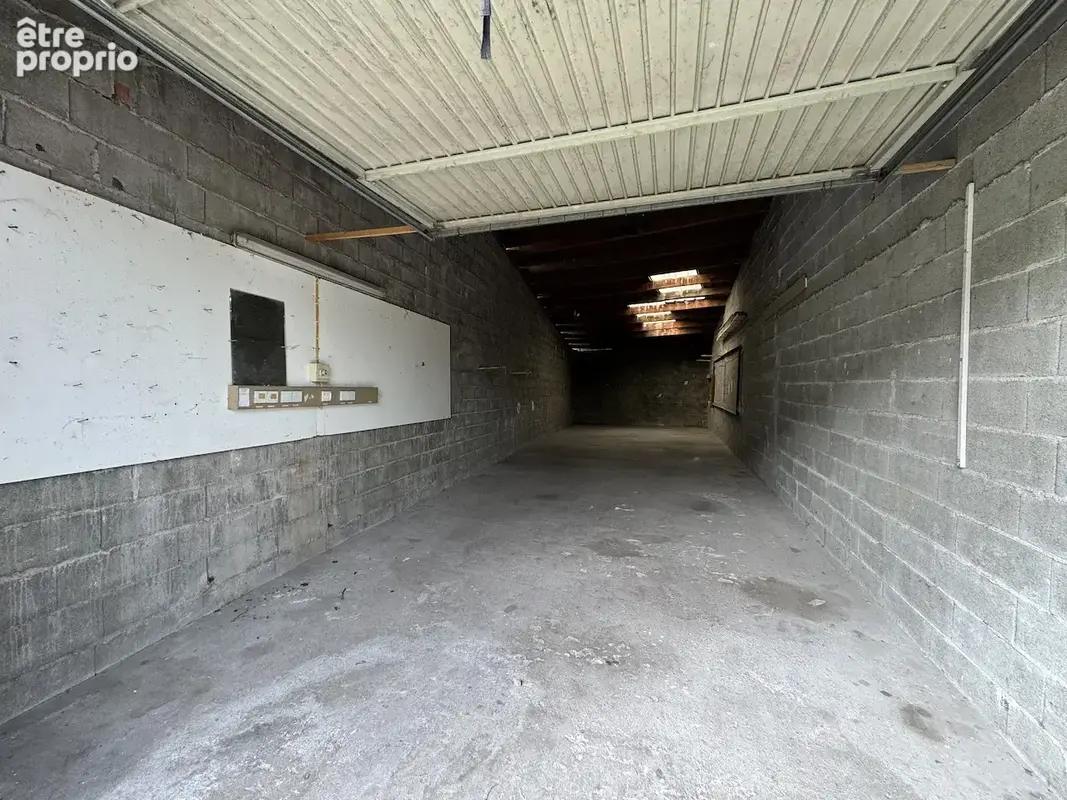 VILLENEUVE SUR LOT, idéal investisseurs 4 garages et un local - photo 4