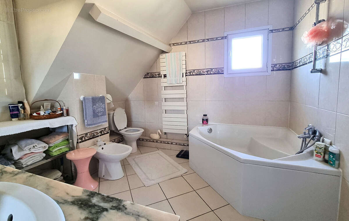Maison à HOUILLES
