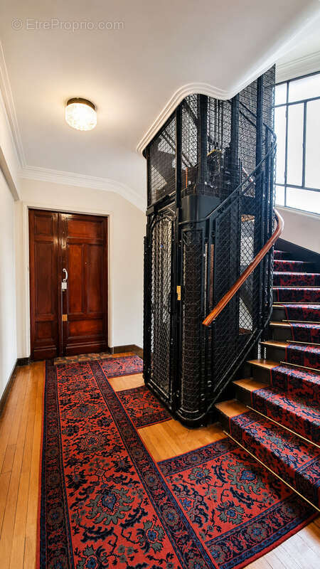 Appartement à PARIS-20E