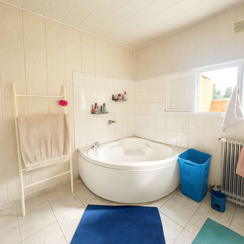 Maison à SAINTE-GENEVIEVE