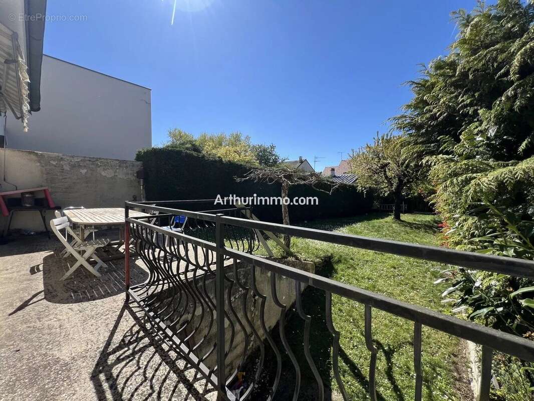 Maison à SUCY-EN-BRIE