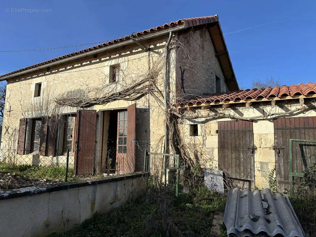 Maison à USSON-DU-POITOU