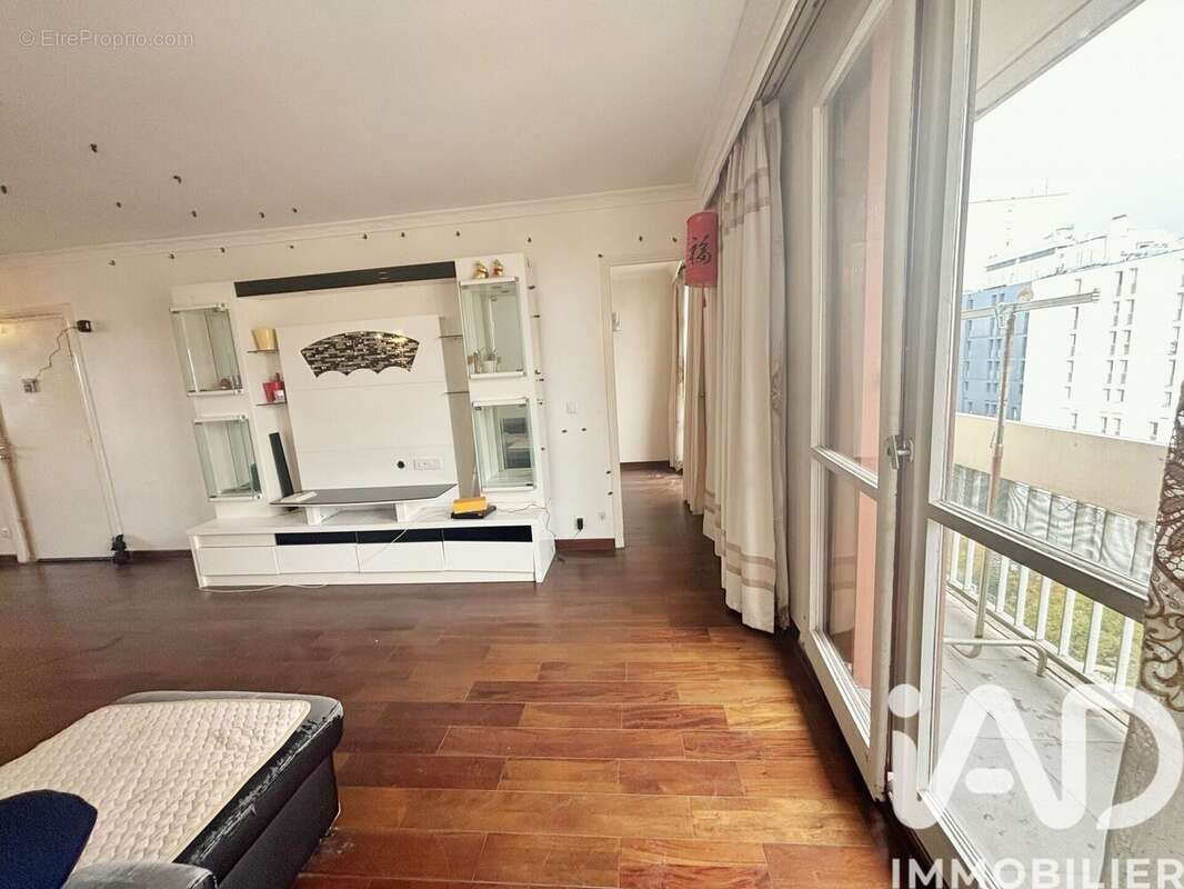 Photo 8 - Appartement à AUBERVILLIERS