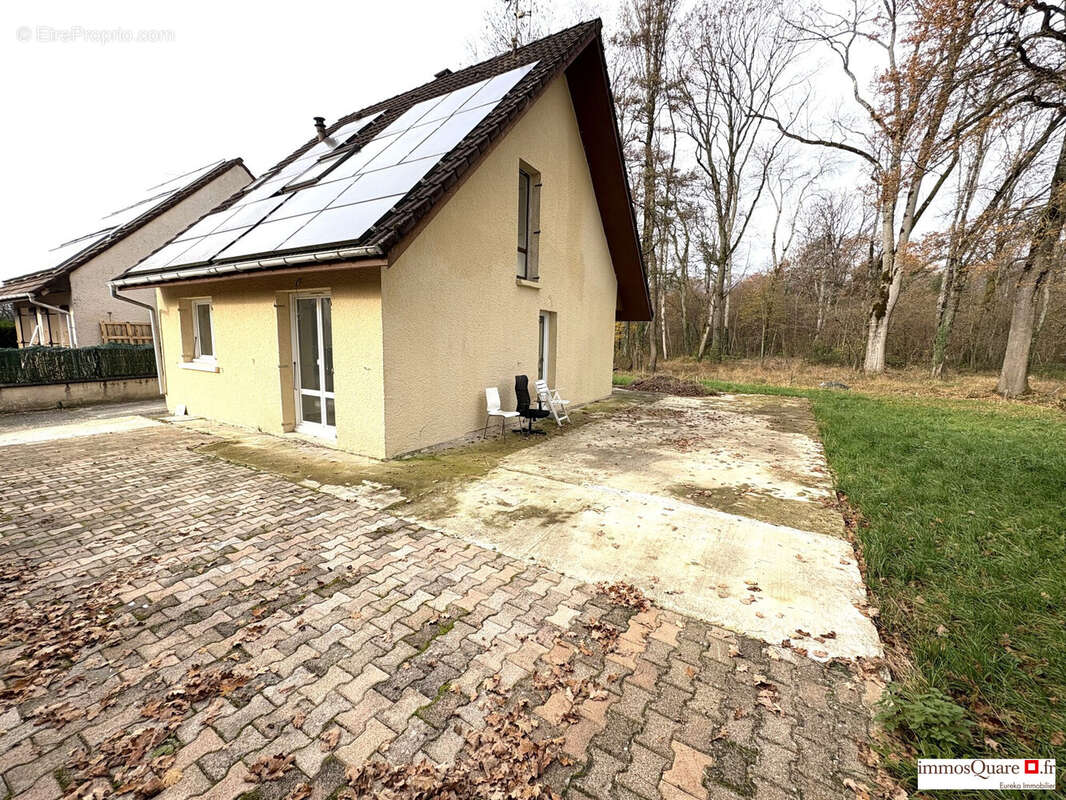 Maison à ORNEX