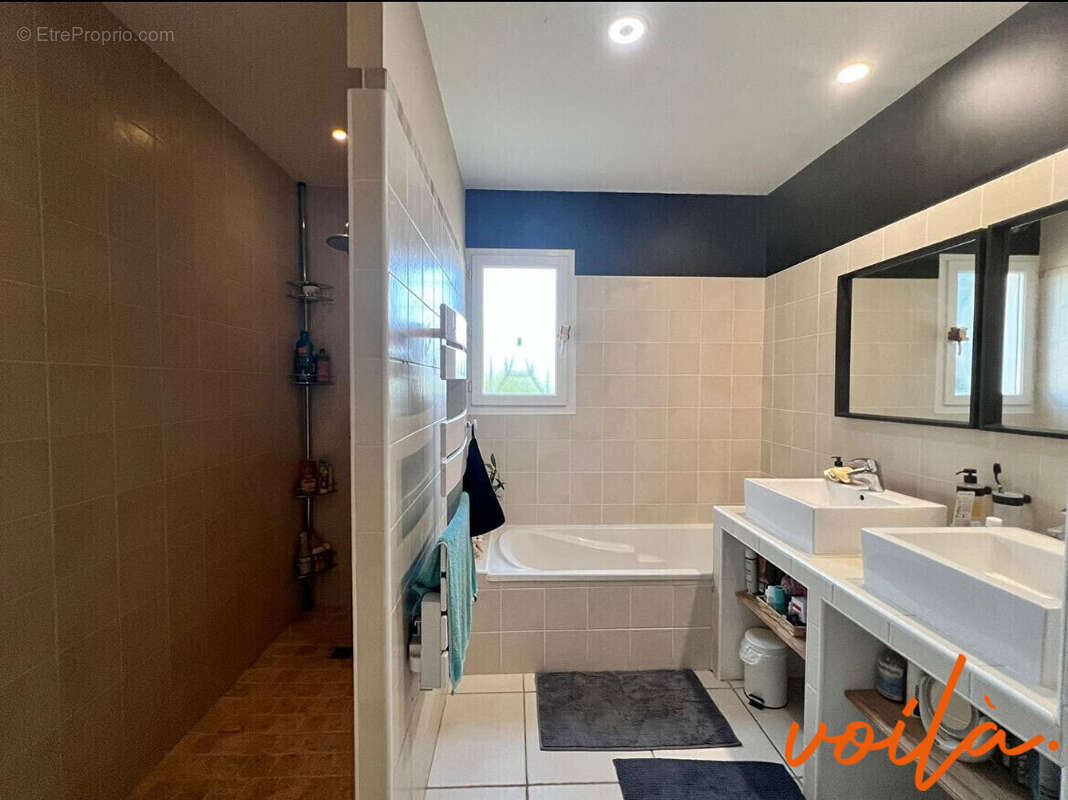 Réf : ZENITUDE - CARCASSONNE - Villa plain-pied 3ch. - Jardin - Piscine - Garage - photo 12