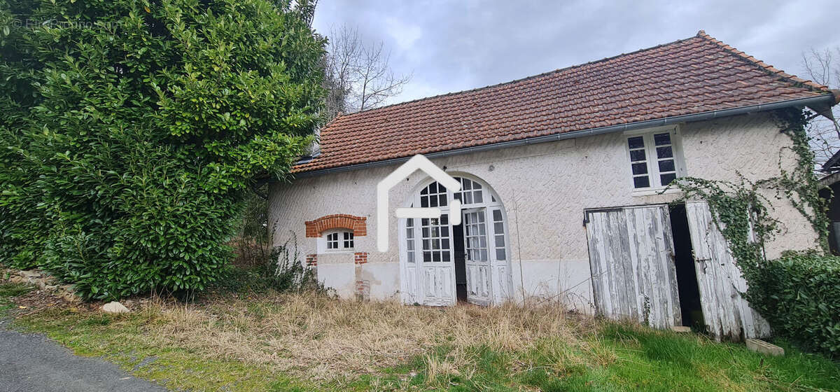 Maison 70 m² à Objat  - photo 2