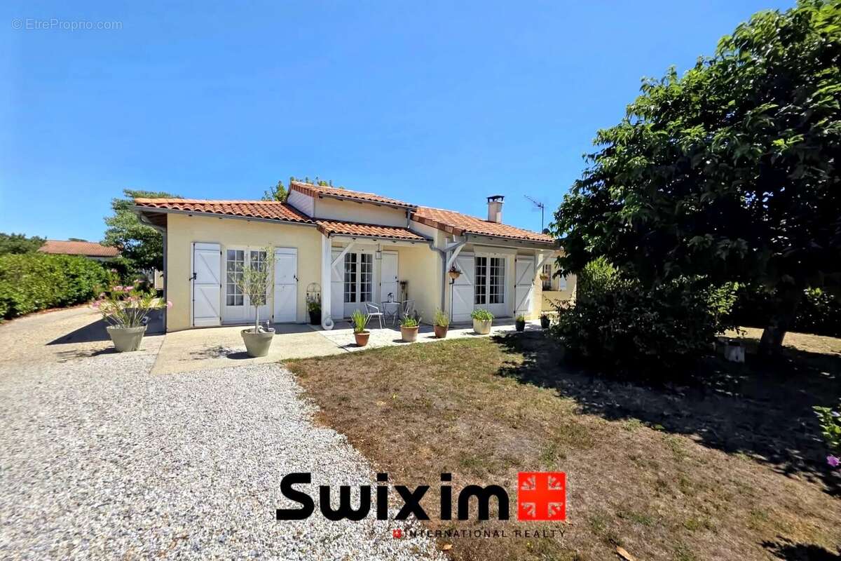 Maison familiale de 135m² à Saint-Seurin-de-Cadourne - photo 13