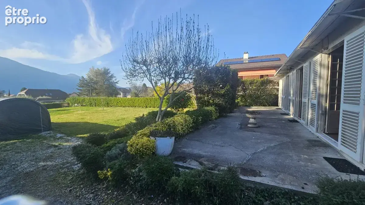 Maison à BRISON-SAINT-INNOCENT
