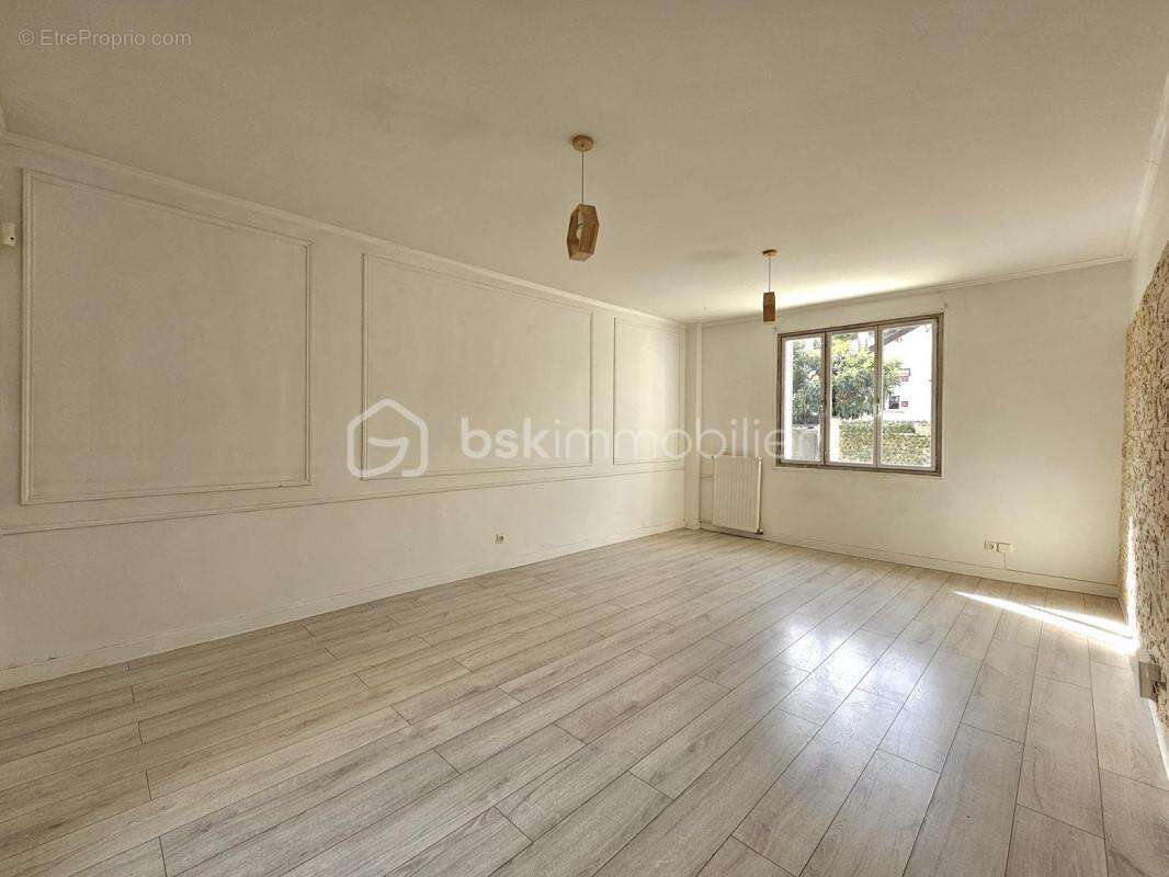 Maison à NOISY-LE-SEC