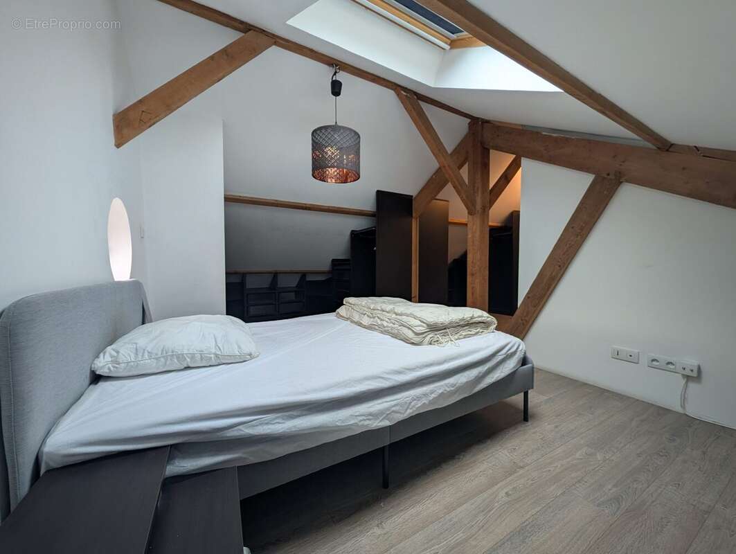 Maison à LES CLAYES-SOUS-BOIS