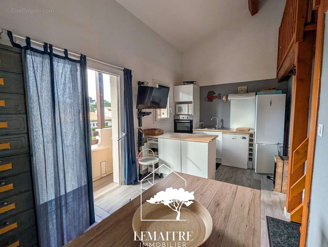 Appartement à LES MATHES