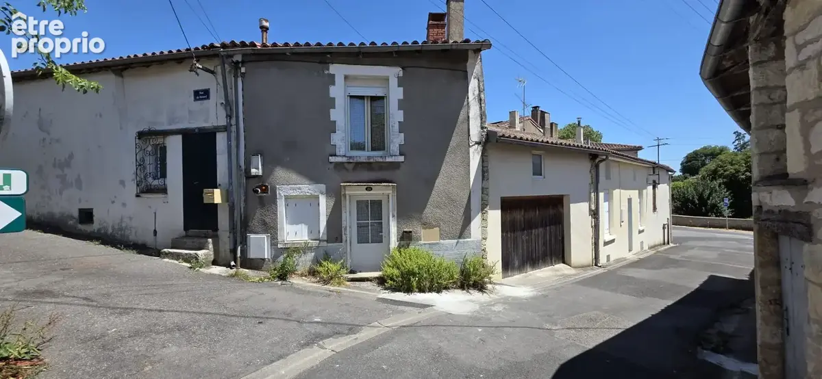 Maison à RUFFEC